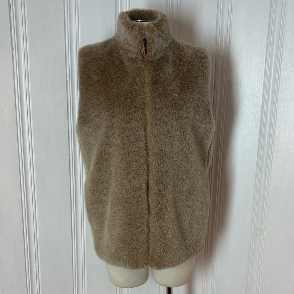 Option Elle by Tonia Debellis Faux Fur Vest – Soft Taupe Neutral | Like New